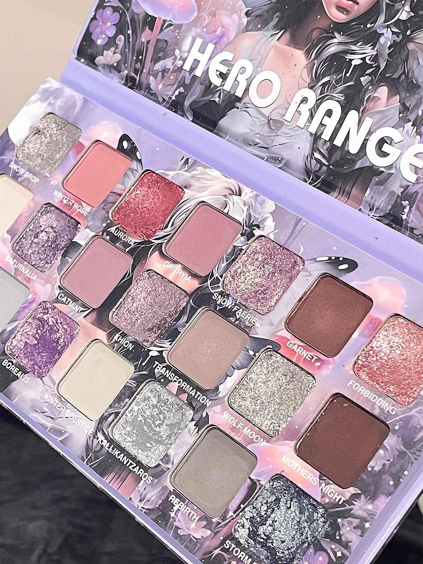 Paleta de sombras com 21 cores Hero Range