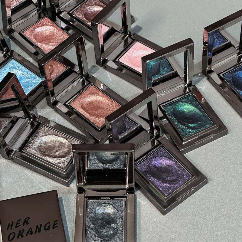 Sombra cremosa metálica