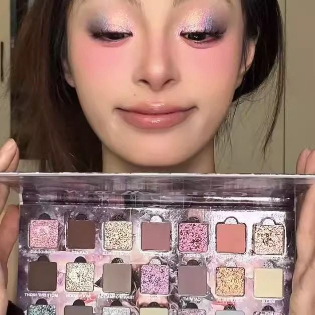 Paleta de sombras com 21 cores Hero Range