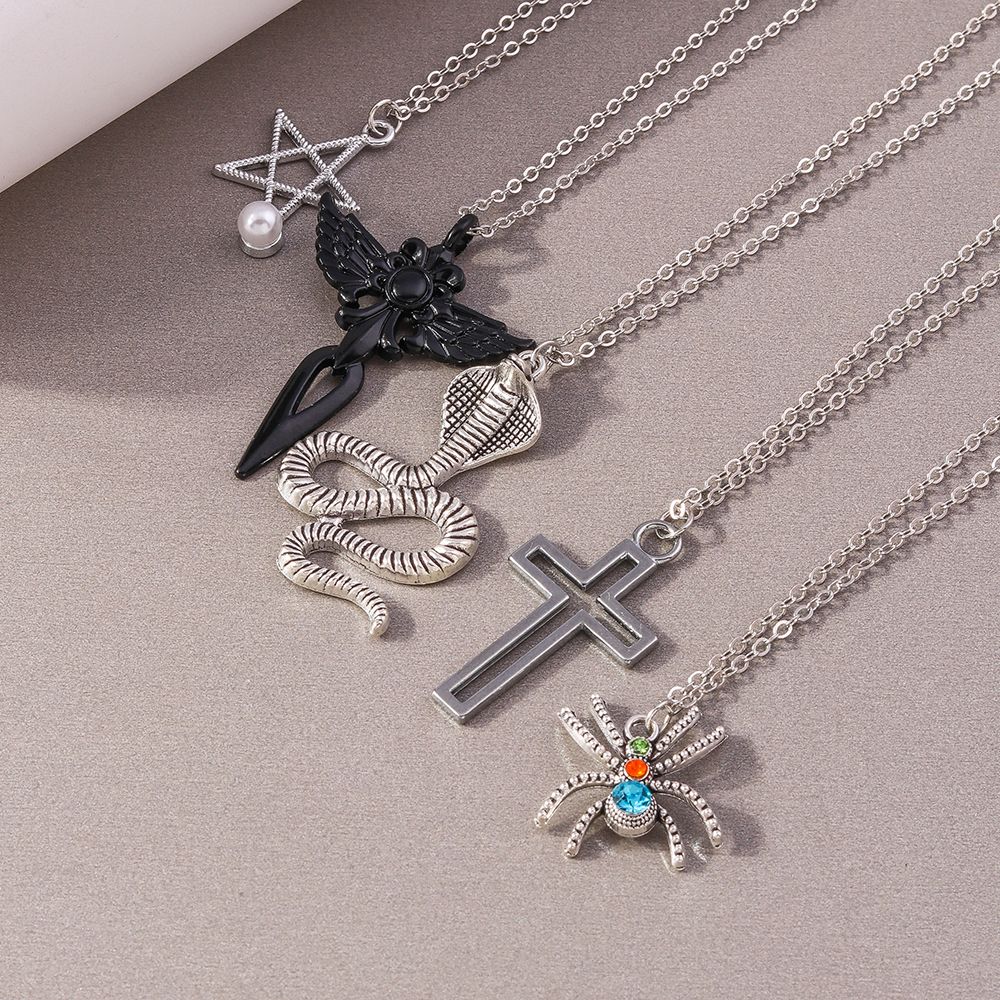 Conjunto de colares 5 pçs GOTH