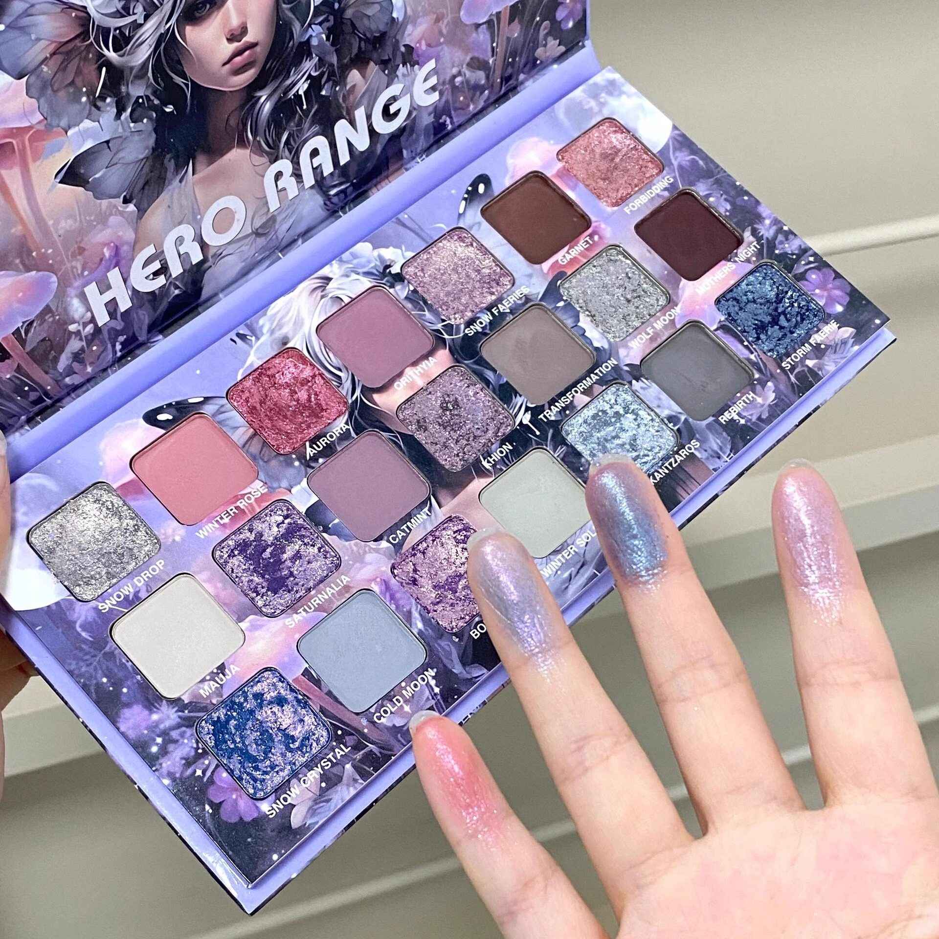 Paleta de sombras com 21 cores Hero Range