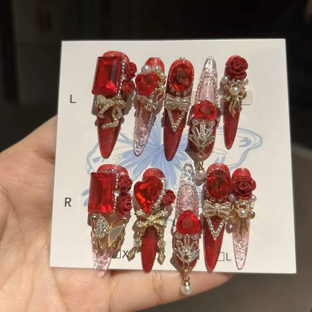 10 Unhas Postiças Artesanais de Alta Qualidade em Vermelho e Dourado